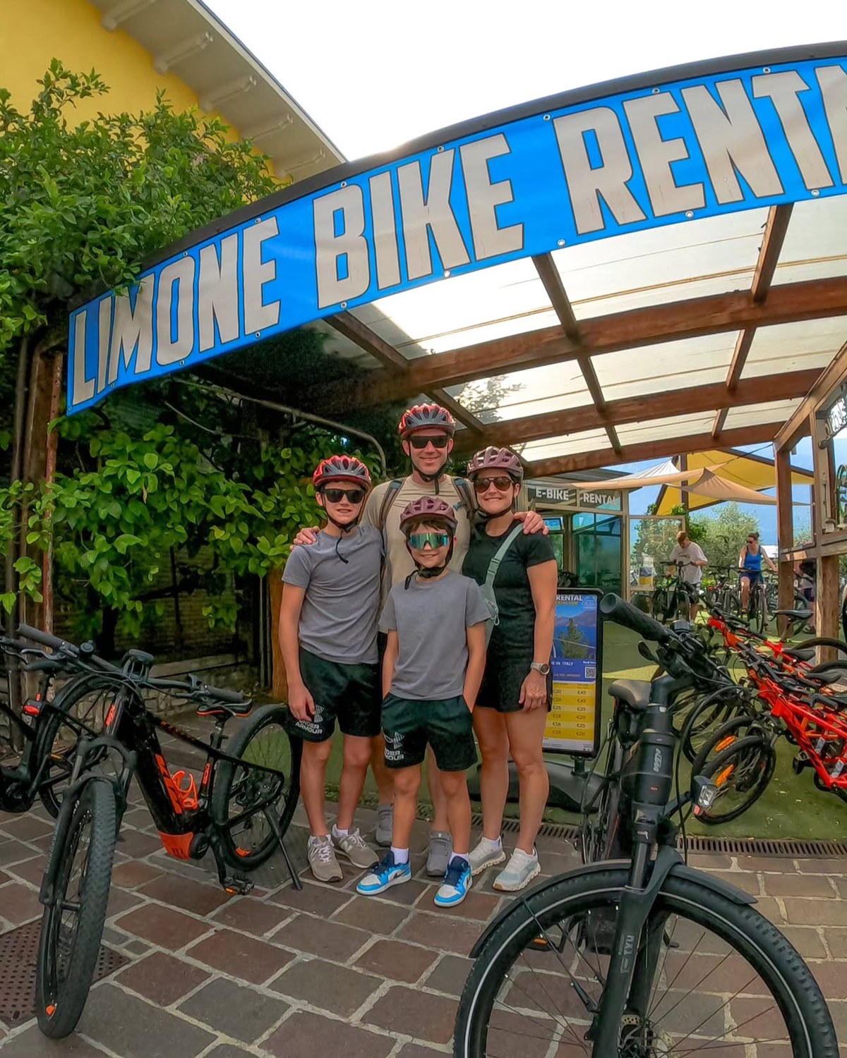 Family preparing to leave from Limone Bike Rental